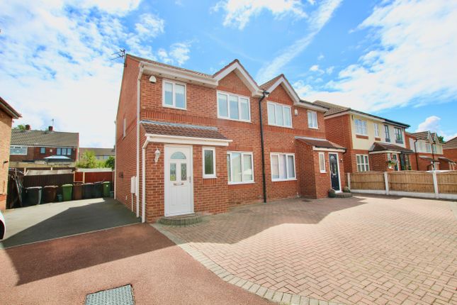 3 bedroom semi-detached house for sale