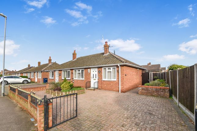 2 bedroom semi-detached bungalow for sale