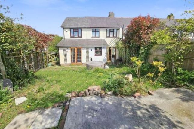 5 bedroom semi-detached house for sale