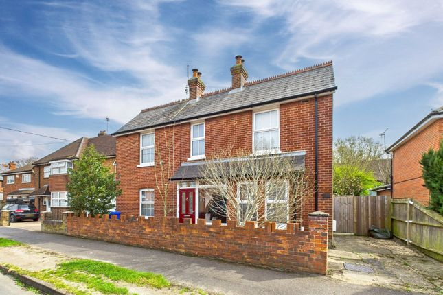 2 bed detached house