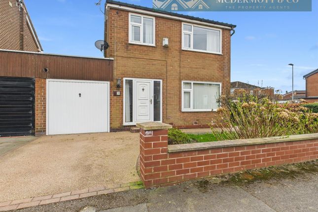 3 bedroom link detached house for sale