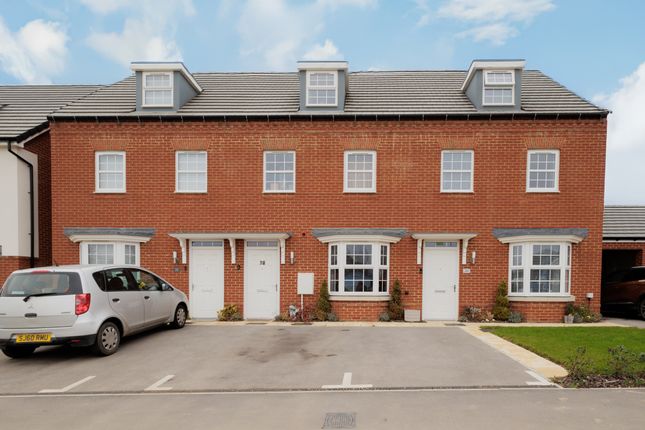 Fox Lane, Sturry CT2 3 bed terraced house for sale