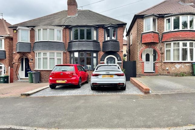 The Broadway, West Bromwich, B71 2QG 3 bed semi