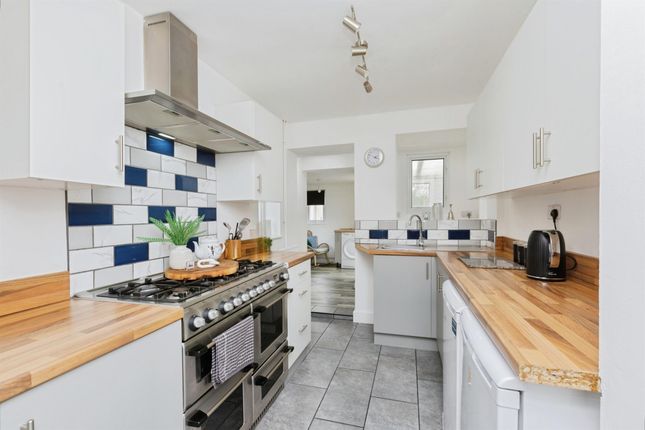 2 bed end terrace house
