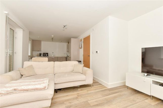 2 bed flat