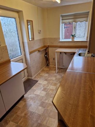 3 bed semi-detached house