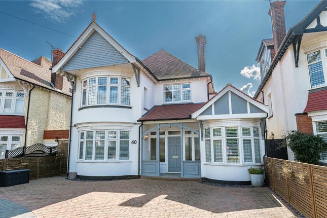 The Broadway, Thorpe Bay, Essex, SS1 4 bed detached house for sale