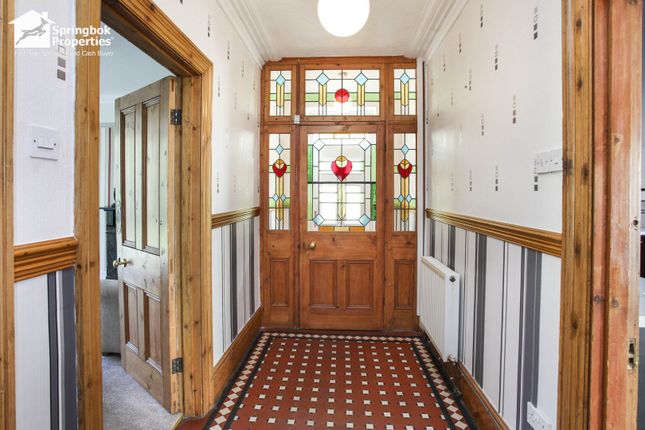 7 bed semi-detached house