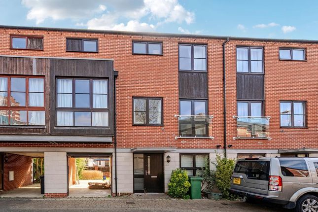 3 bed terraced house