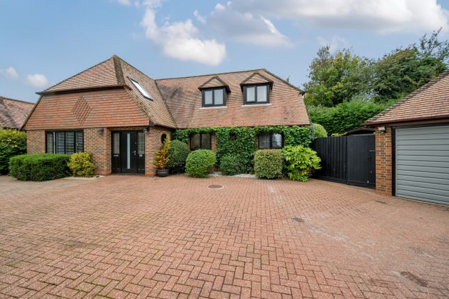 4 bed detached house