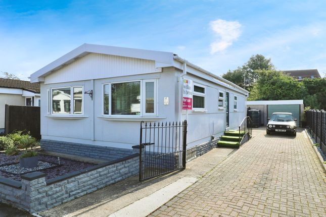 2 bedroom park home for sale