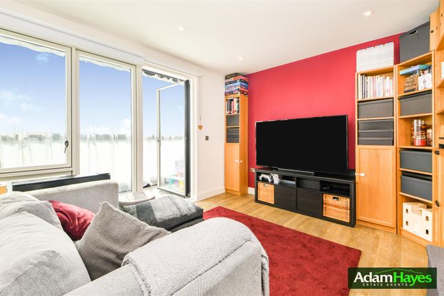 109 Station Road, London N11 2 bed apartment for sale