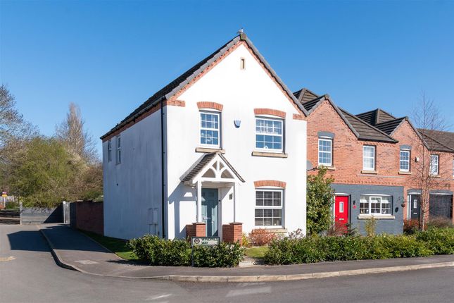 3 bed detached house