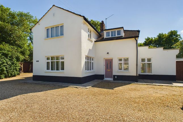 4 bed detached house