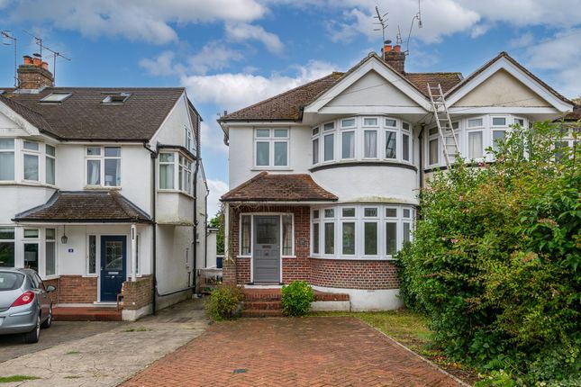 Broadhurst Gardens, Reigate, RH2 3 bed semi