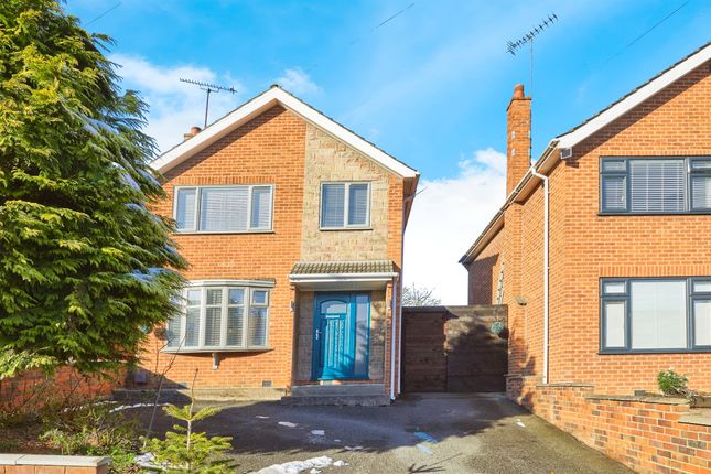 3 bed detached house