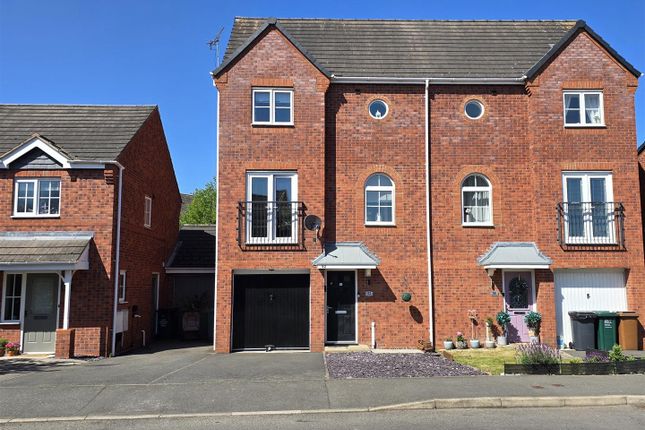 3 bed semi-detached house