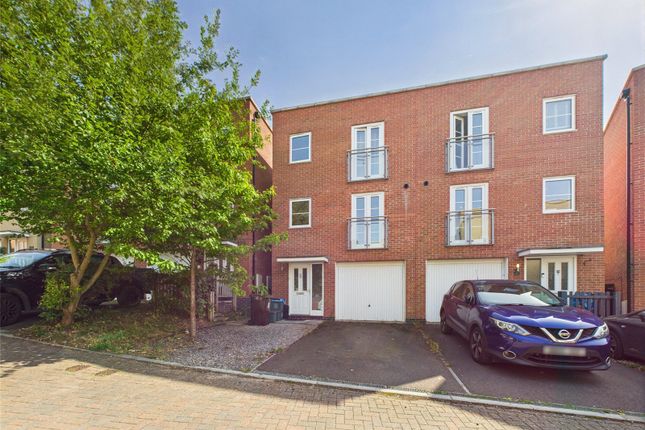 Ledbury Court, Cheltenham... 4 bed semi