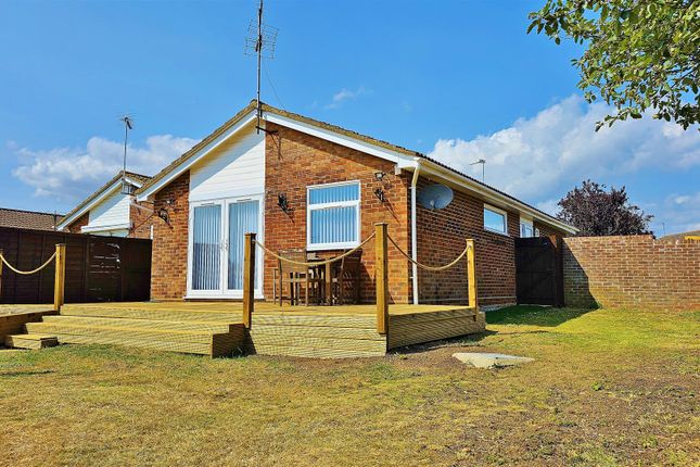 2 bed detached bungalow