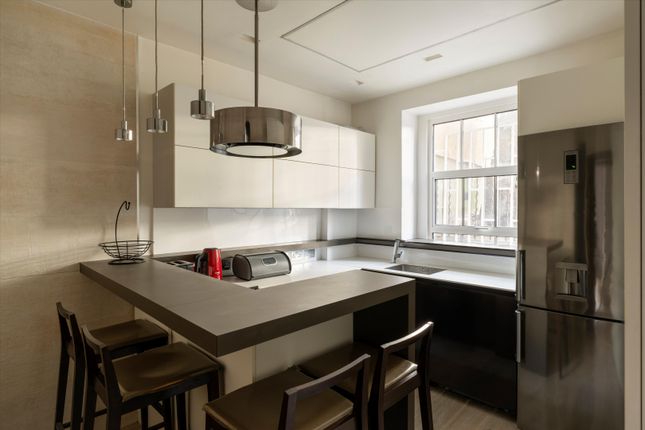 Avonmore Gardens, London, W14 3 bed flat for sale