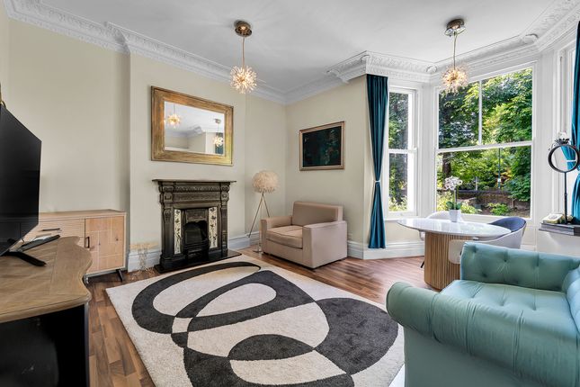 The Barons, Twickenham, TW1 1 bed flat for sale