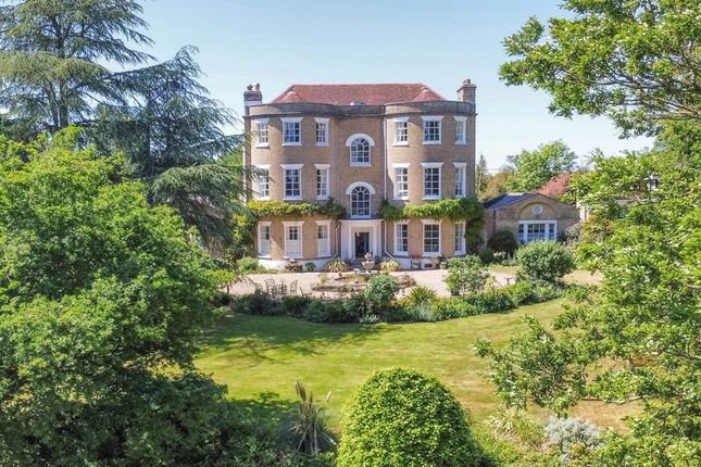 Eling Hill 3 bed apartment for sale