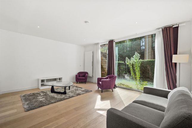 Starboard Way, Royal Wharf, E16 4 bed townhouse for sale