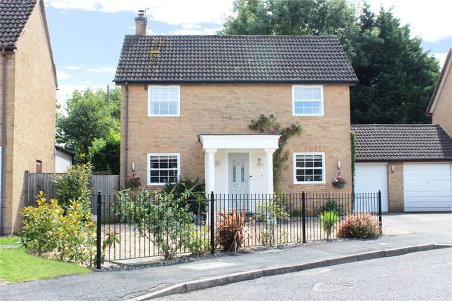 Garden Close, Hampshire RG27 5 bed house for sale