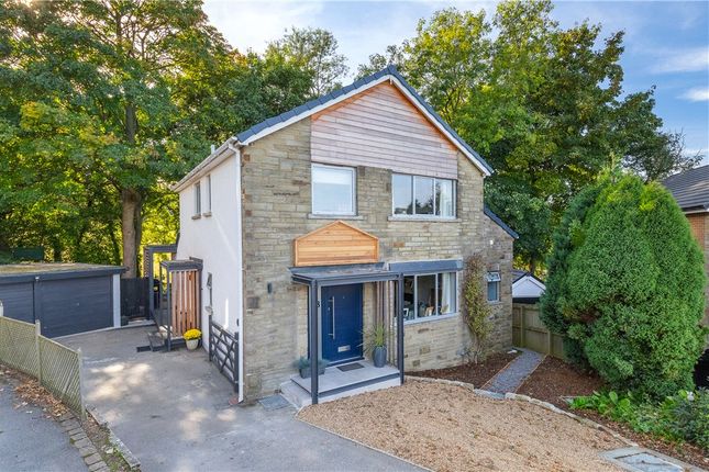Dale View, Ilkley, West Yorkshire, LS29 5 bed detached house for sale