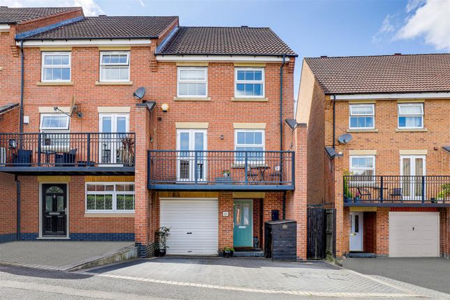 4 bedroom town house for sale