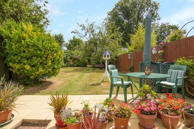 Greenfield Avenue, Surbiton KT5 2 bed bungalow for sale