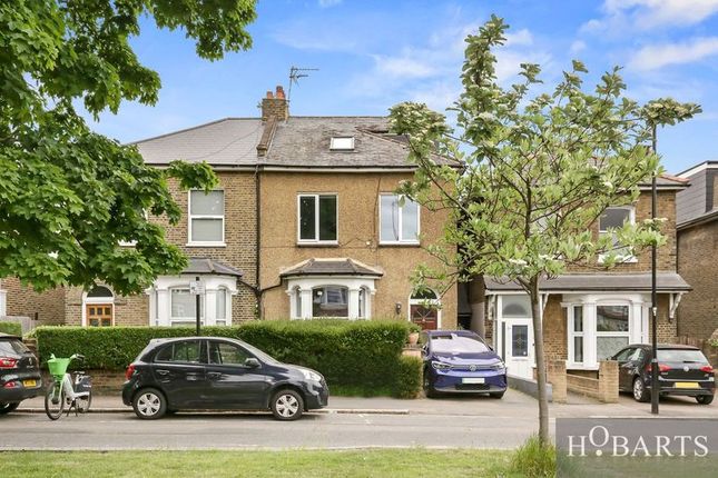 Trinity Road, Bowes Park, London, N22 2 bed maisonette for sale