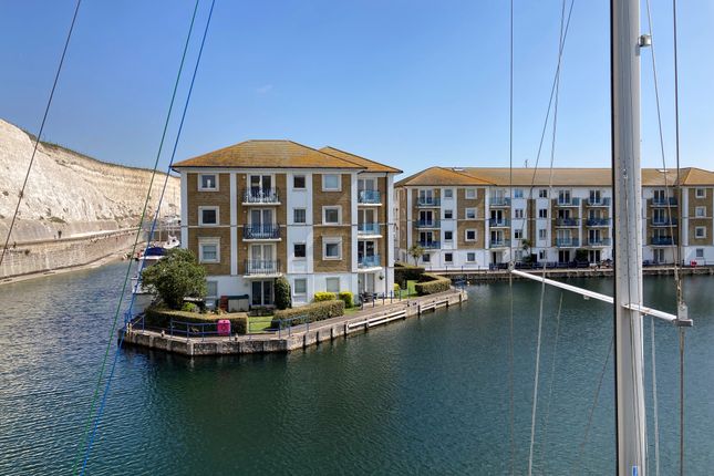 Victory Mews, Brighton Marina... 2 bed apartment for sale