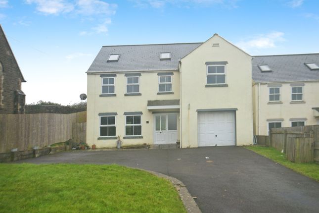 6 bedroom detached house for sale