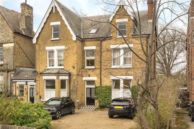 Streatham SW16 3 bed apartment for sale