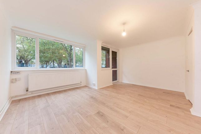 West Green Road, London N15 3 bed maisonette for sale