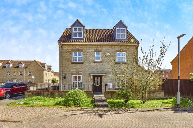 4 bedroom semi-detached house for sale