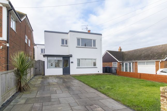 Hillborough Drive, Herne Bay, CT6 2 bed flat for sale