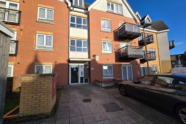 Featherstone Court, Southall, Greater... 1 bed apartment for sale