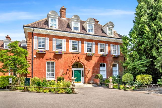 Nanhurst Park, Cranleigh GU6 2 bed ground floor flat for sale