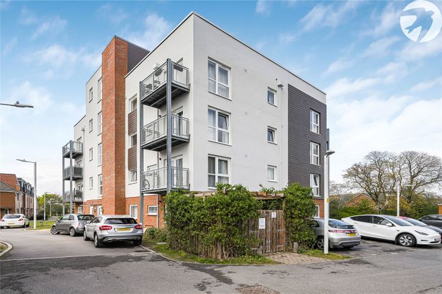 Muir Drive, Dartford, Kent, DA1 2 bed flat for sale