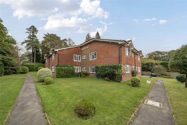 The Moorings, Surrey GU26 1 bed flat for sale