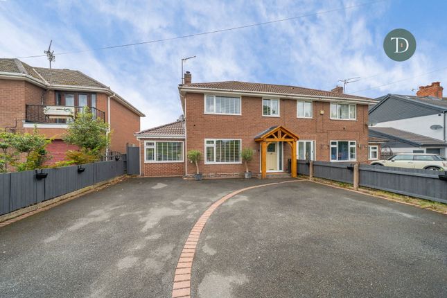 3 bedroom semi-detached house for sale