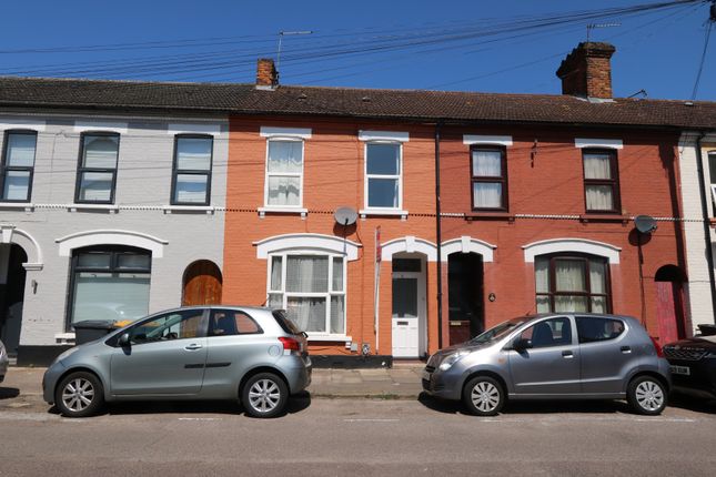 4 bedroom terraced house for sale