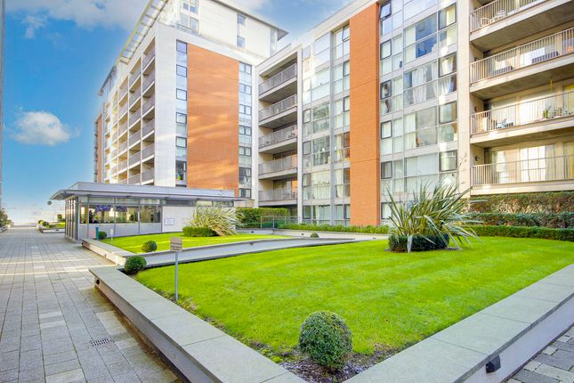 Baltic Apartments, Royal Docks E16 1 bed flat for sale