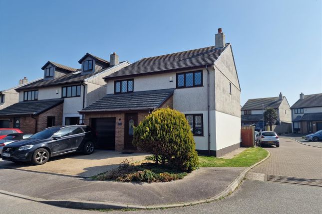 Kingsley Meade, Newquay TR8 4 bed detached house for sale