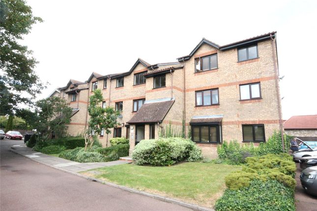 Isabella Close, London N14 Studio for sale