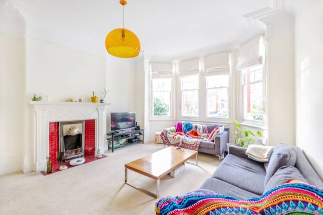 3 bed flat