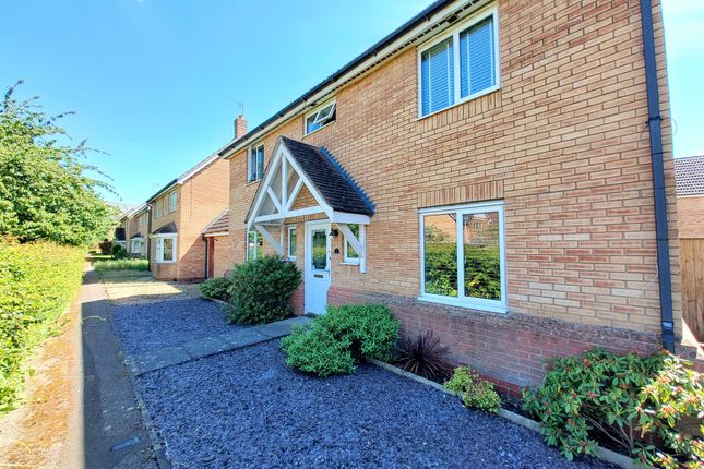 4 bed detached house