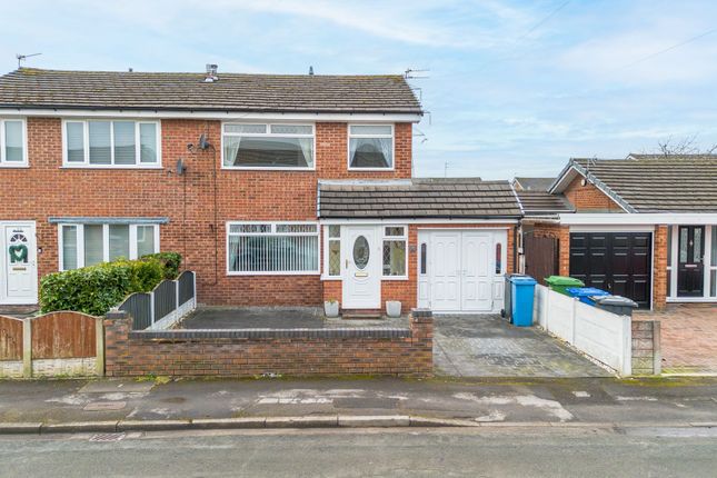 Berkshire Drive, Woolston, WA1 3 bed semi